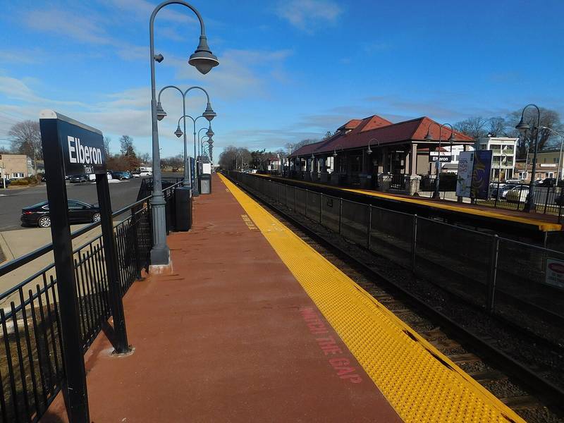 Elberon NJ Transit station platforms in winter