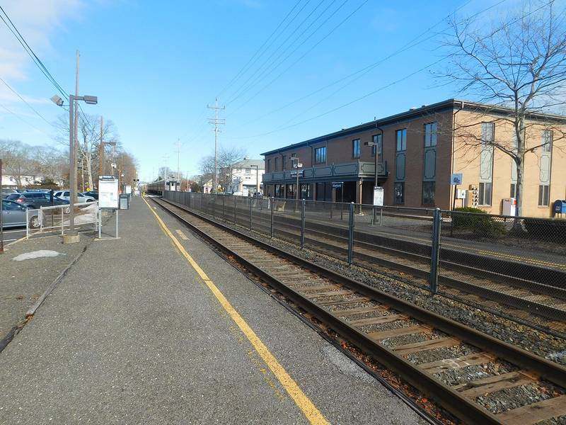 The platform and tracks at Allenhurst station on the North Jersey Coast Line